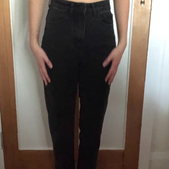 MARI MOM FADED BLACK DENIM JEAN - Picture 5 of 6